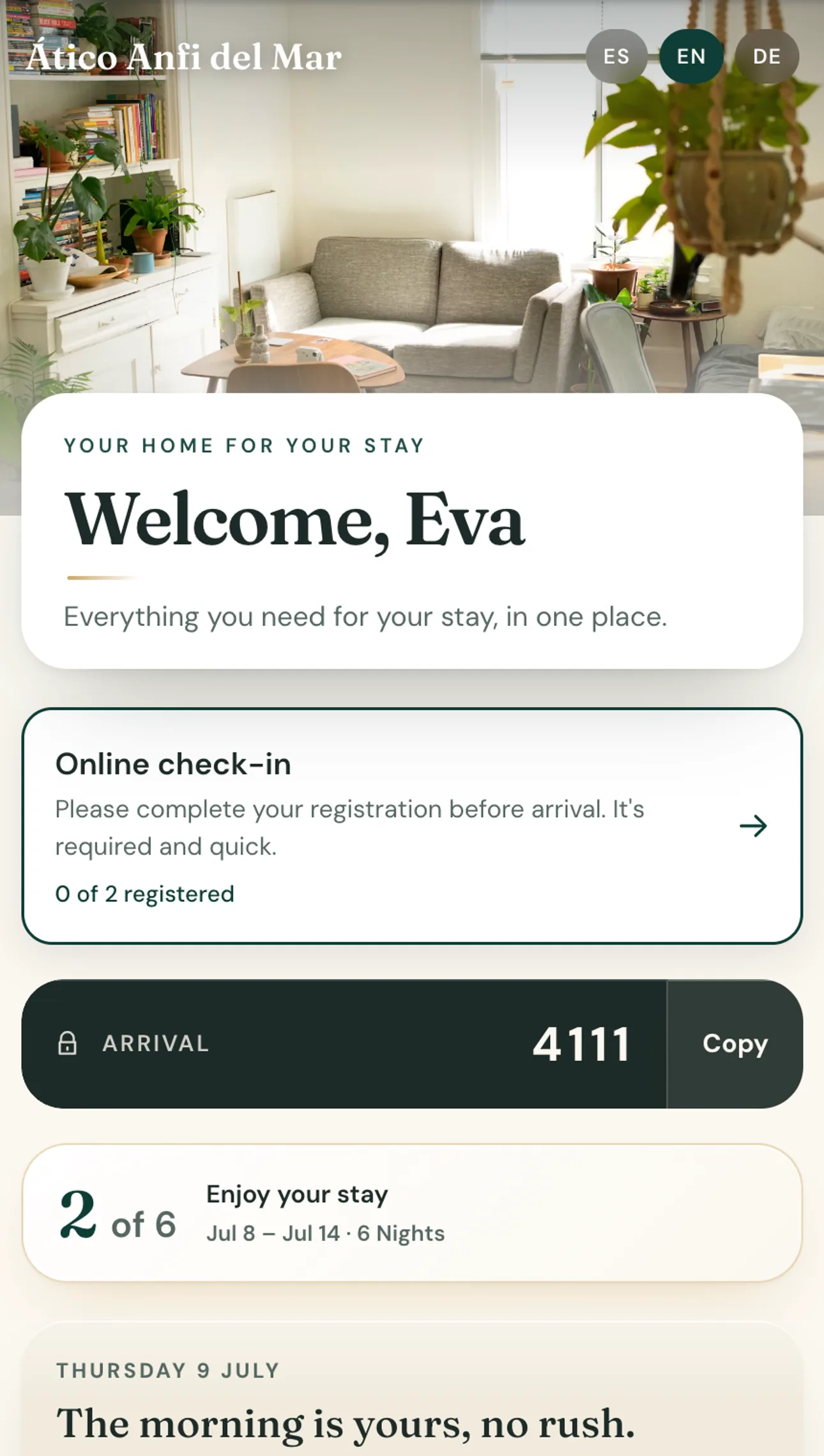 The guest app home with the online check-in notice and the arrival code at the right time