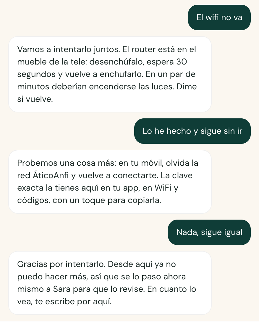 El huésped dice que el wifi no va; el conserje lo guía paso a paso y, al agotar las opciones, lo pasa a Sara